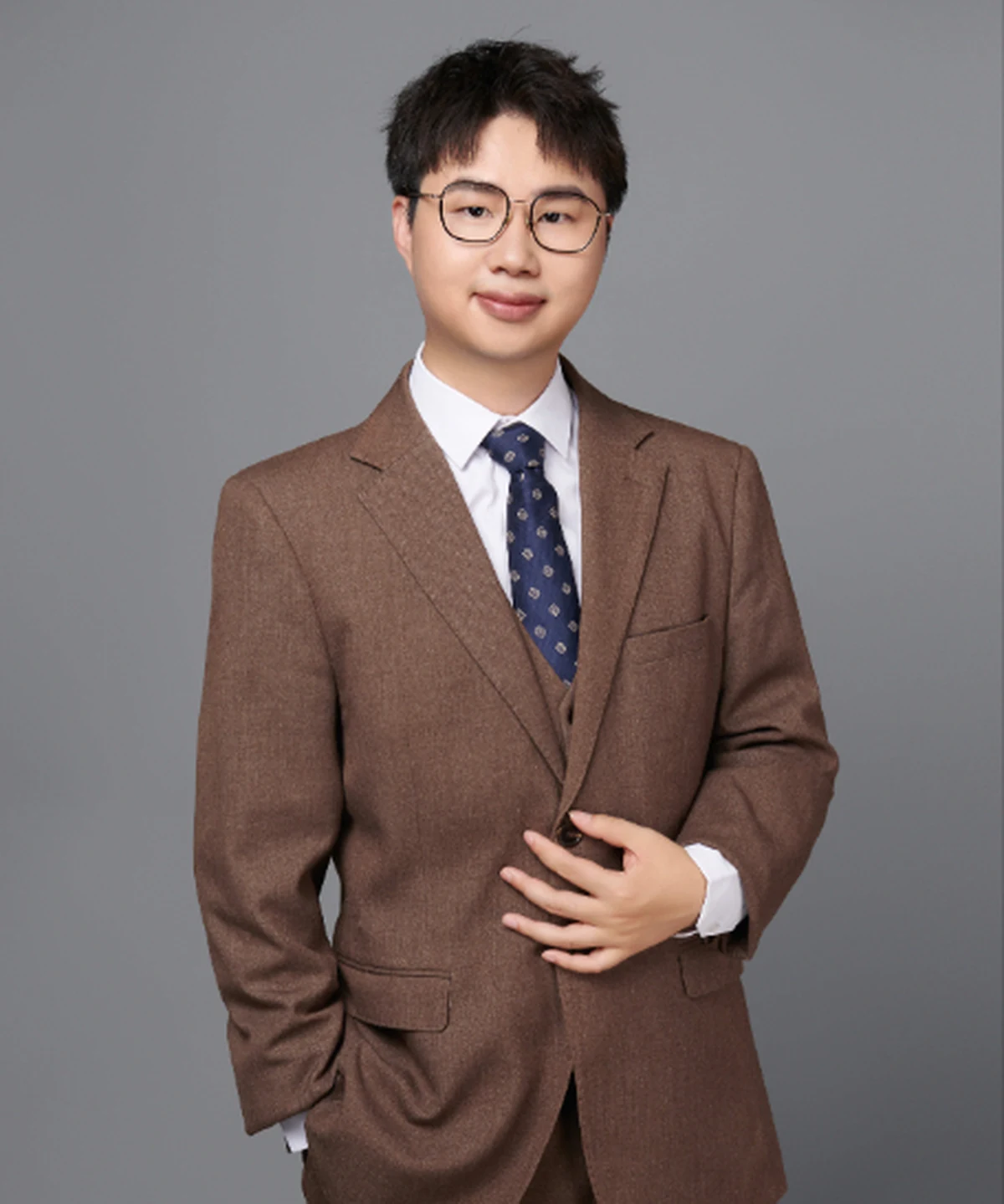 AI 产品经理廖泽平职业照